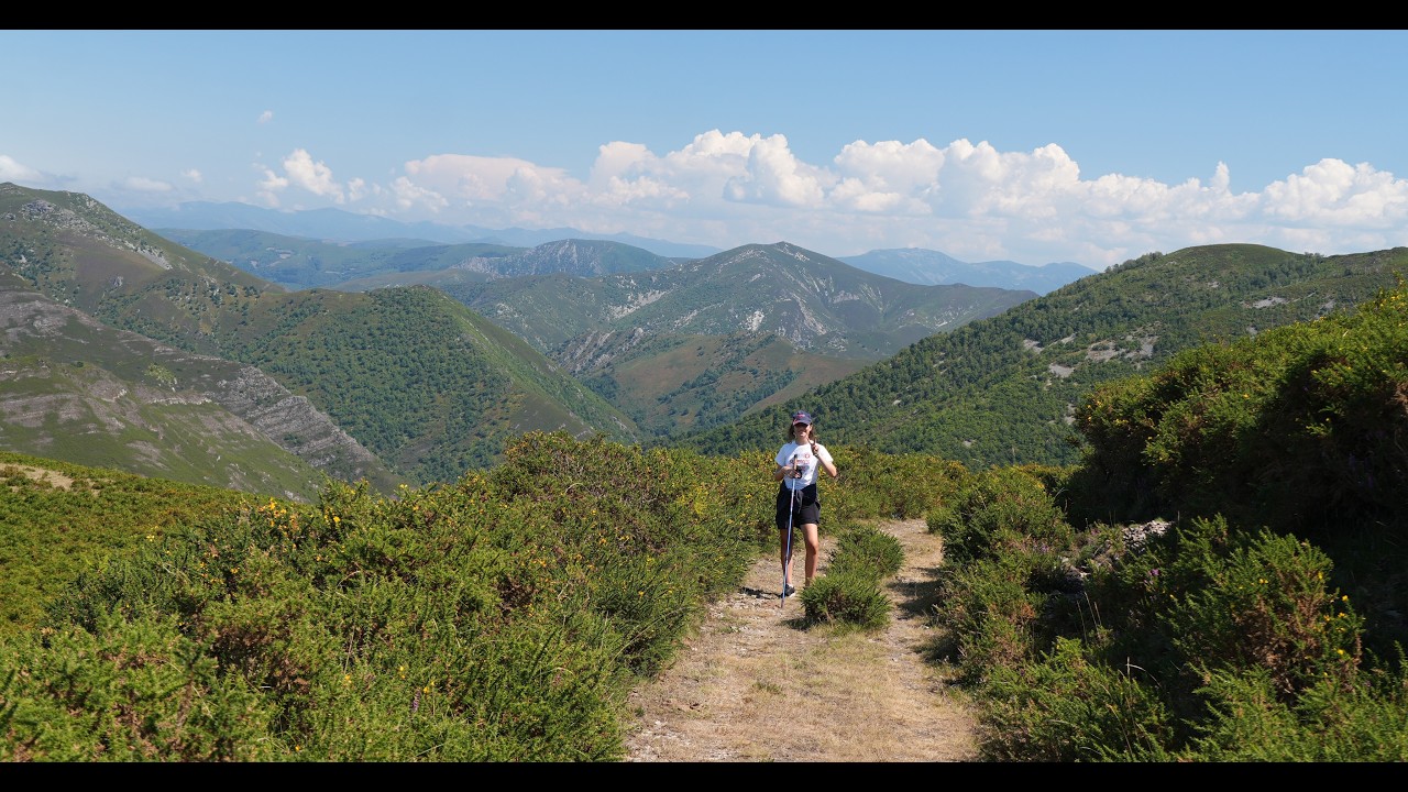4K Alto Pozo de las Mujeres Muertas - braña de Valvaler - collado junto al Chailón (Asturias)