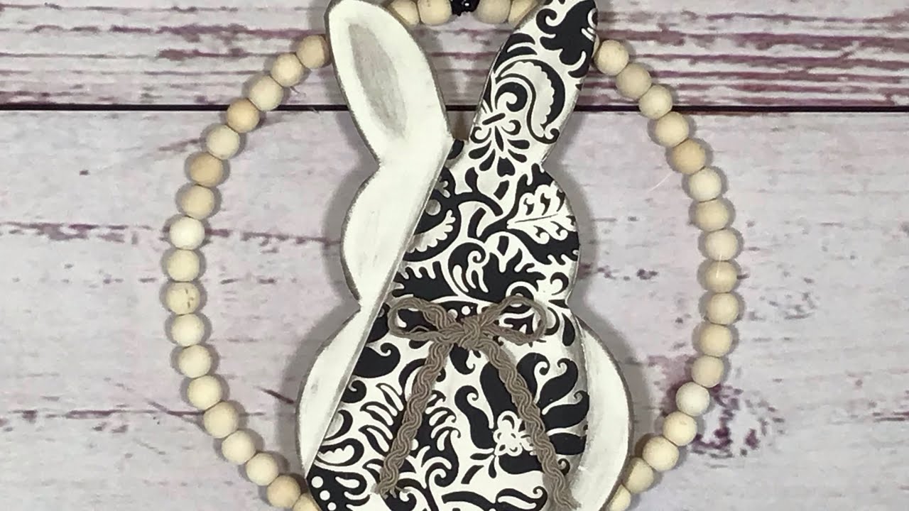 DOLLAR TREE DIY EASTER BUNNY WREATH - YouTube