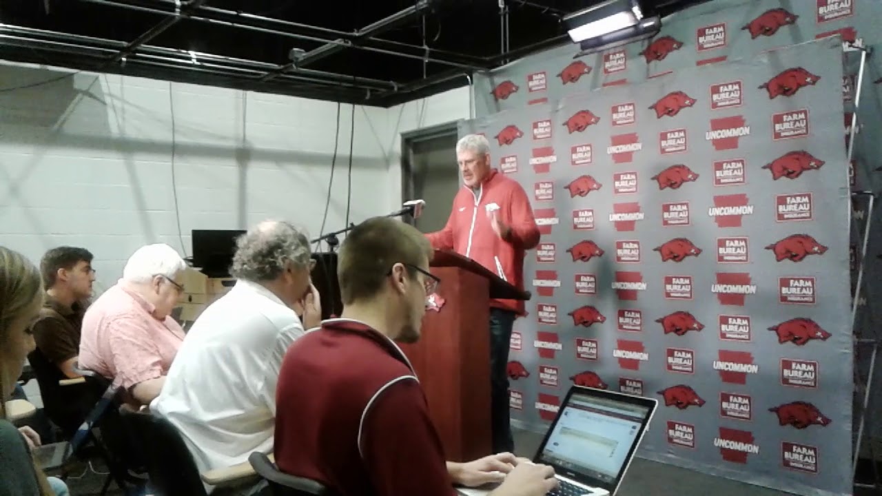 camera iphone 8 plus apk #Arkansas Defensive Coordinator Paul Rhoads 10/9/17