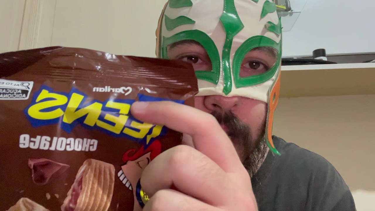 mastigando e relaxando | asmr comendo besteirinha