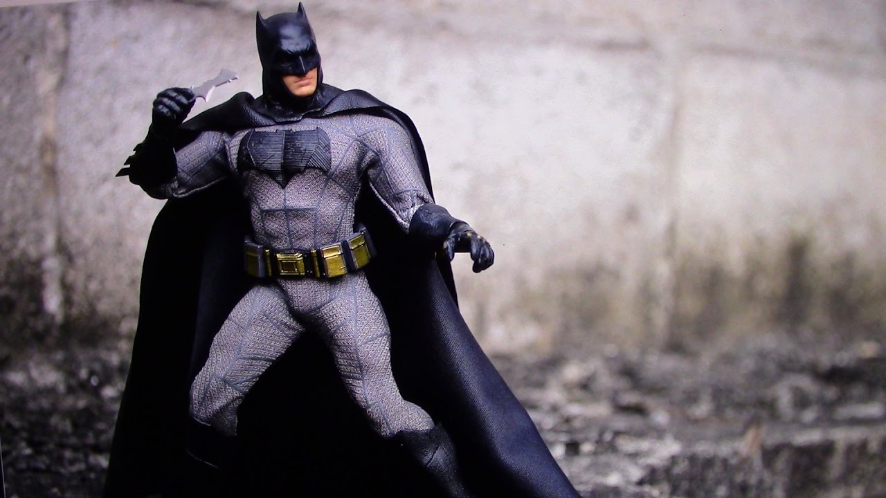 mezco bvs batman