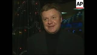 Сергей Супонев в кинотеатре «Ролан» с премьерой мультсериала «Покемоны» (18.12.2000)