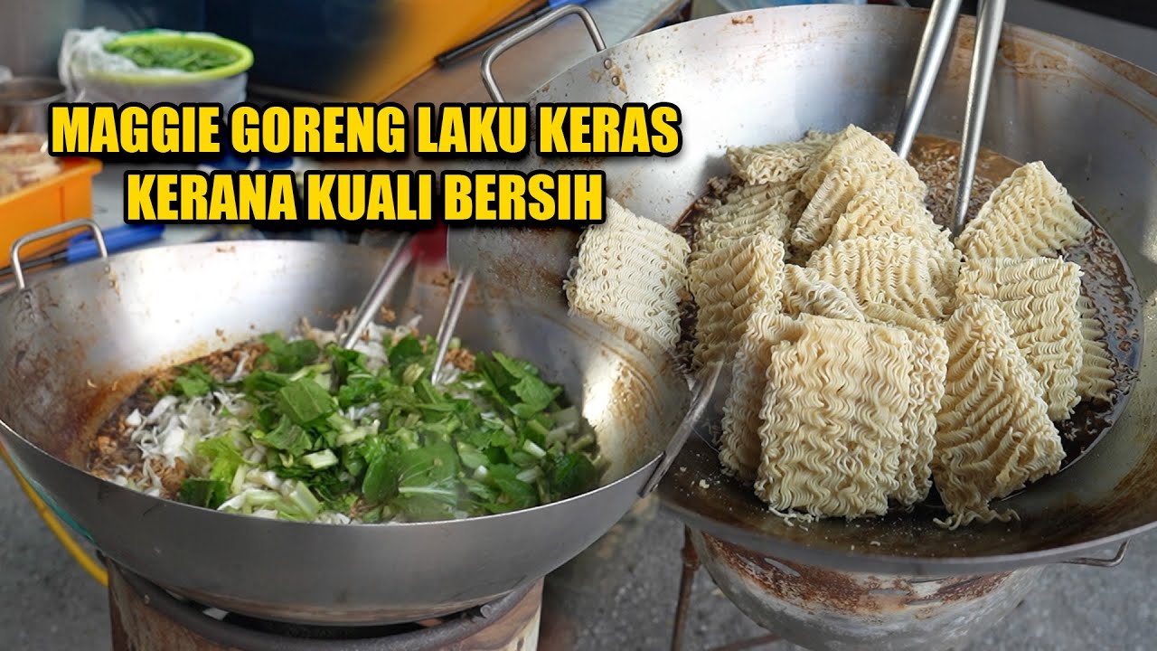 KUALI BERSIH penyebab gerai MAGGIE GORENG ini sentiasa di PENUHI PELANGGAN.