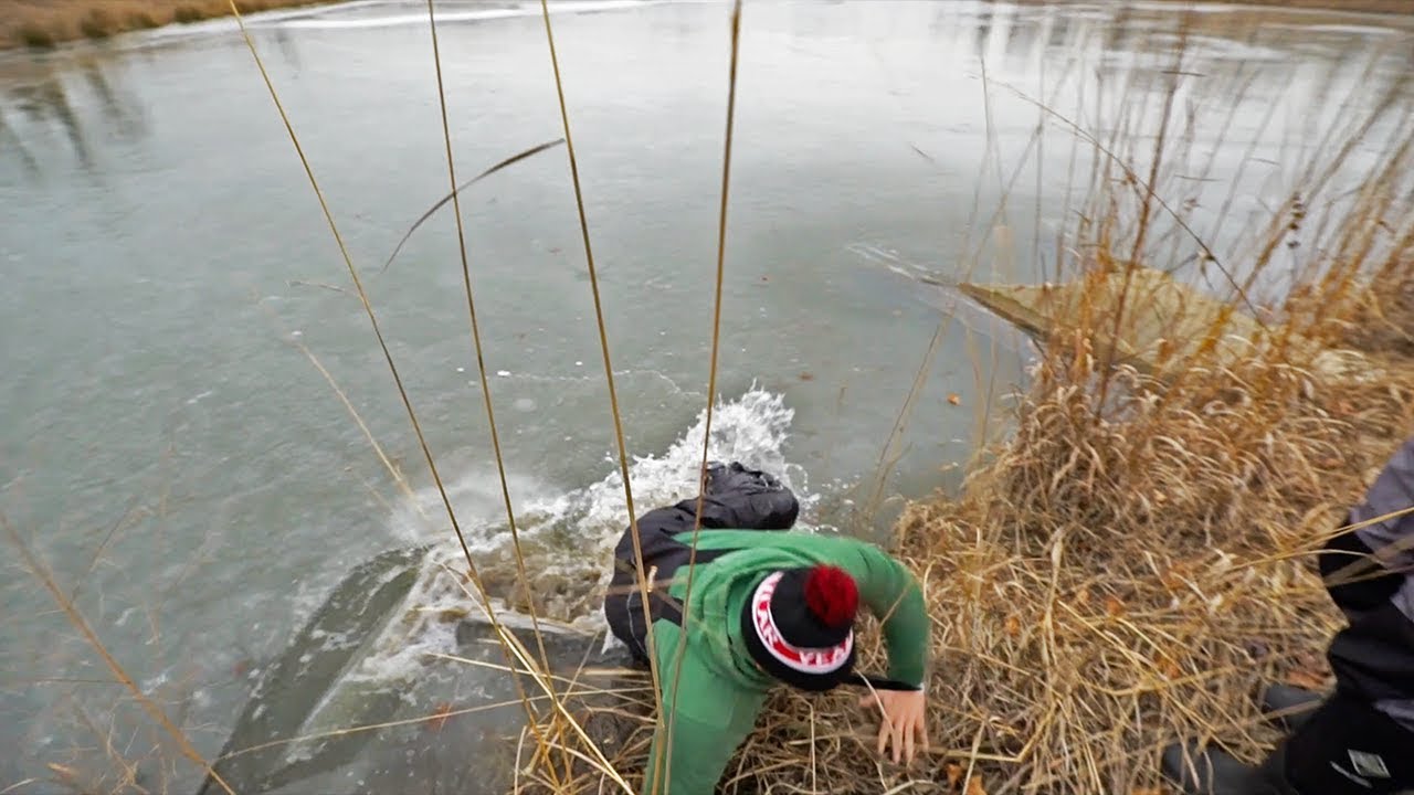 bass fishing at night Searching for SAFE Ice!?!? (Fell Through)