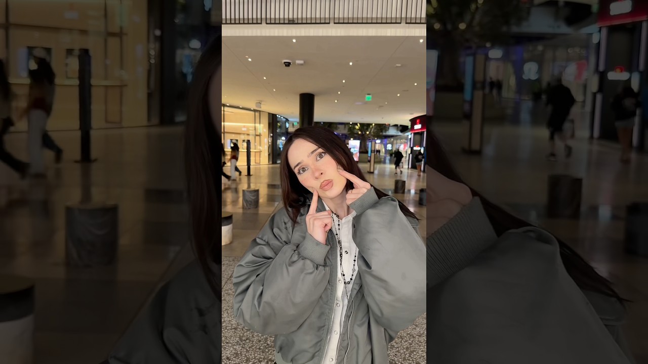 Я нашла ее в тренде «Они-тян» 😭 