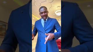 Steve Fah donne les clés du management et du leadership à la camerounaise. 💪🏾🇨🇲