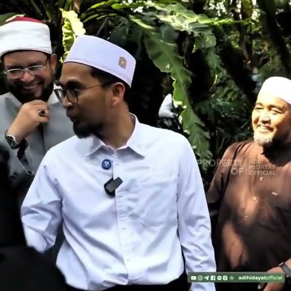 Tob Tobi Tob Ustad Adi Hidayat