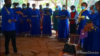 Nitaimba na Kumtukuza muumba by J. Msoka sang by st Valentine choir during practice