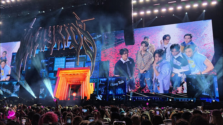 Stray Kids [FULL CONCERT] - Tottenham Stadium, London DAY 1 18/07/2025 8K