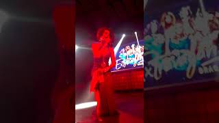 Cinthia Lee Fontaine en Guadalajara Extravaganza Drag Show (Cantando en vivo)