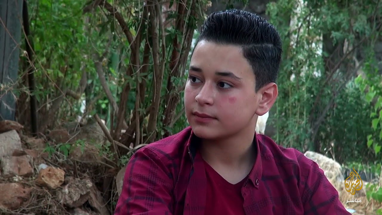 مالك برغوث .. طفل سوري أصبح منشدا بعد صدمته بمقتل أبيه في حلب عام 2015