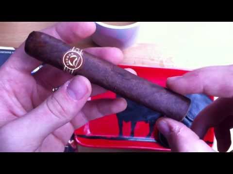 Padron 2000 Maduro Cigar Review