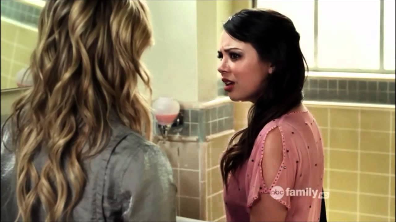 Pretty Little Liars - Mona 2x17