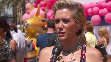 Despicable Me 3 Premiere Kristen Wiig, Steve Carell, Trey Parker interview red carpet