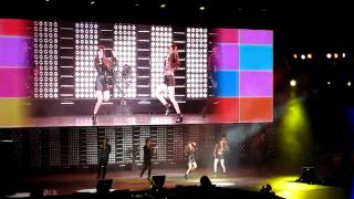 Jessica and Krystal cover of Ke$has Tik Tok at SMTown New York