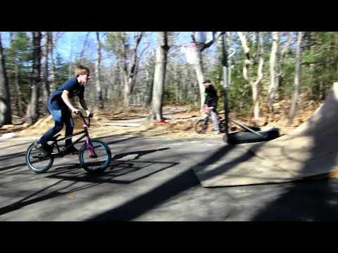 DialedBMX - Jacob Branker Air Out Of Quarter To Ic...