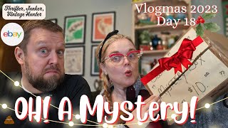 Vintage MYSTERY Box Unboxing! Thrifter Junker Vintage Hunter Vlogmas Day 18