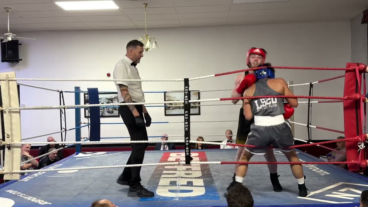 Joshua Batley (Ministry of Boxing) vs Skate McCartney (LS20 BC) | Henry’s Gym Home Show