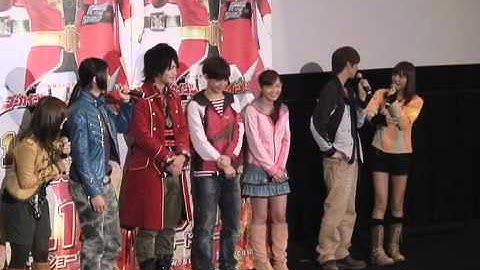 ゴーカイレッド（小澤亮太）とゴセイレッド（千葉雄大）「別れは寂しかった」とポソリ／映画『ゴーカイジャー ゴセイジャー スーパー戦隊199ヒーロー大決戦』初日舞台挨拶