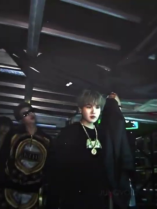 He doesn't need abs to make me scream😩#taejoon #rm #v #taehyung #namjoon #jungkook #bts#suga #shorts
