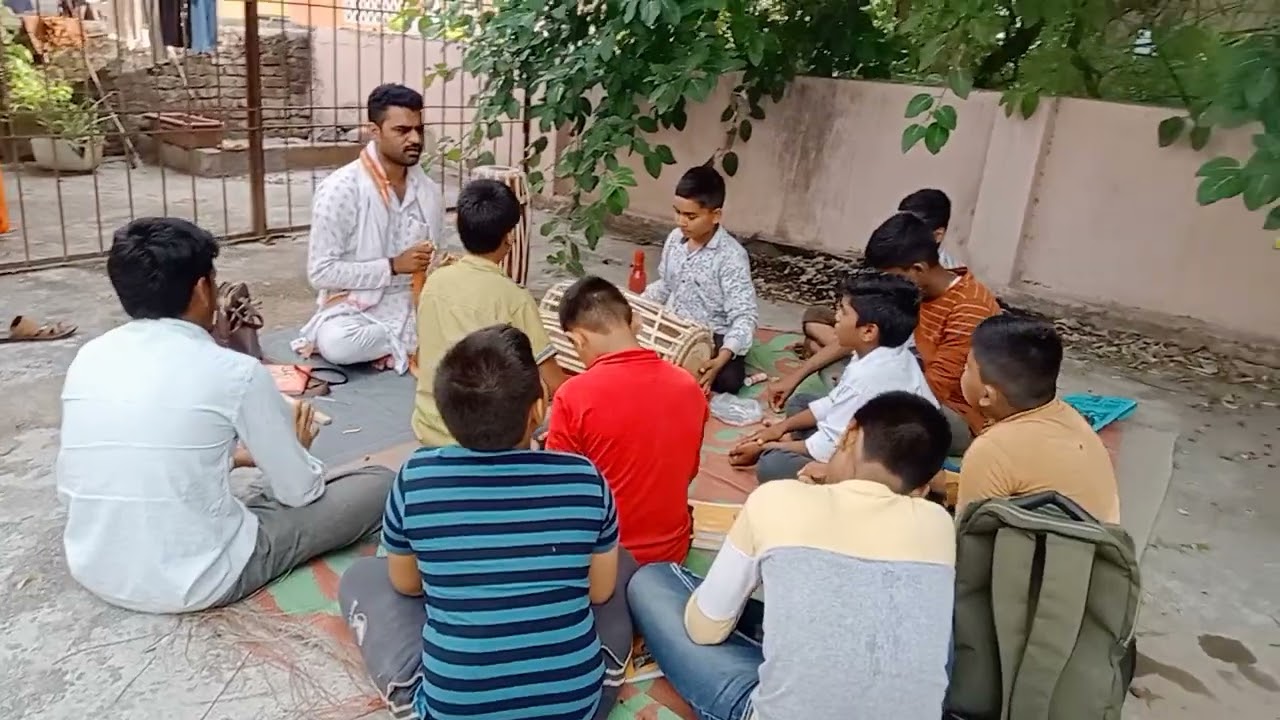 Bhagwat maharaj kartade.  ज्ञानराज मृदंग ज्ञान शिक्षण संस्था गुरुकुल