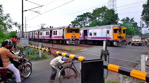Quick Speedy EMU Trains Crossing Between Railgate Back to back | Howrah Local crossing Gurap Local