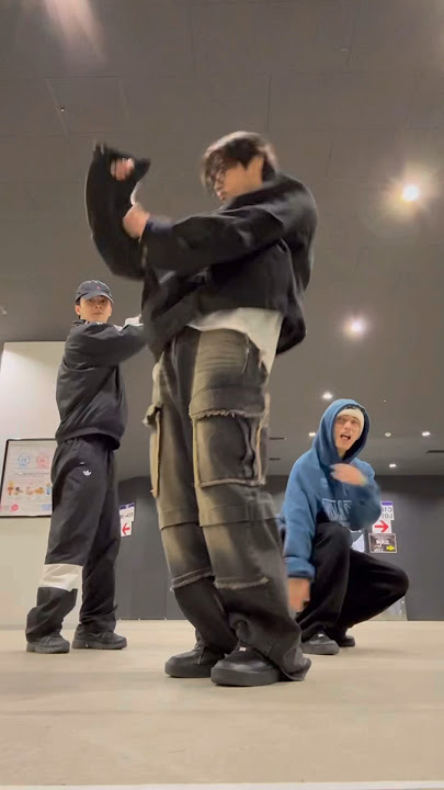 👟👟 #댄싱위드떤 #THEBOYZ #JACOB #Q #SUNWOO