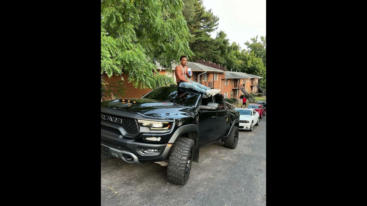 [FREE] No Plug Type Beat - Larger Than Life