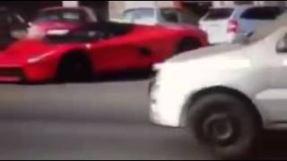 Разбил LaFerrari спустя 5 минут после покупки