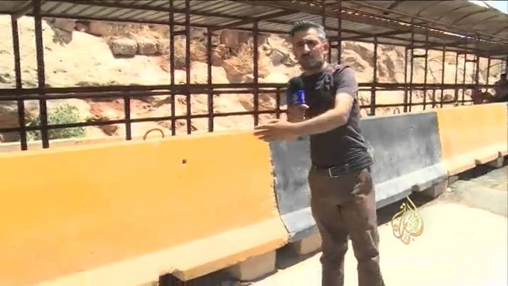 رصد حركة السوريين على معبر باب الهوى الحدودي مع تركيا