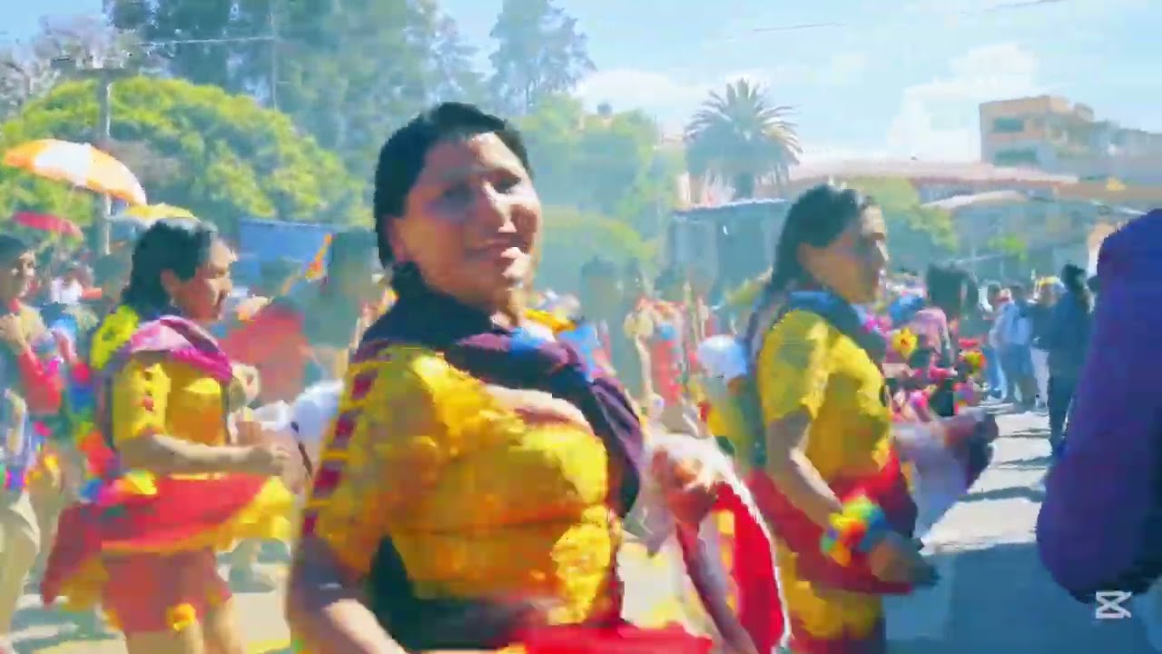 Pandilla flor de girasoles  mix en vivo en la fiesta de mi pueblo 