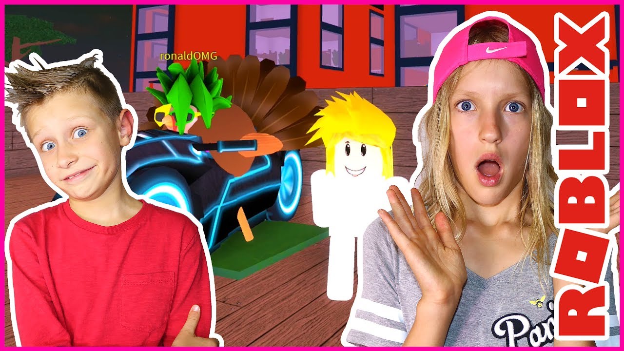 Lily S Dad Turns Into A Turkey Playing With Ronald Youtube - youtube gamer girl roblox bad baby