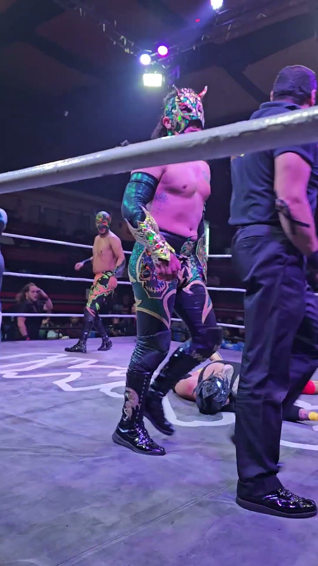 Triunfo de Iron Kid, Tornado y Astor en la Arena Naucalpan