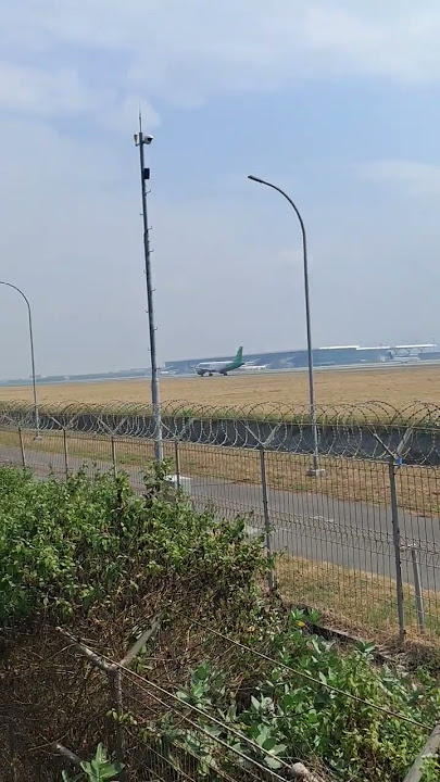 Detik-Detik Citilink Terbang dari Bandara YIA! Suaranya Bikin Merinding!