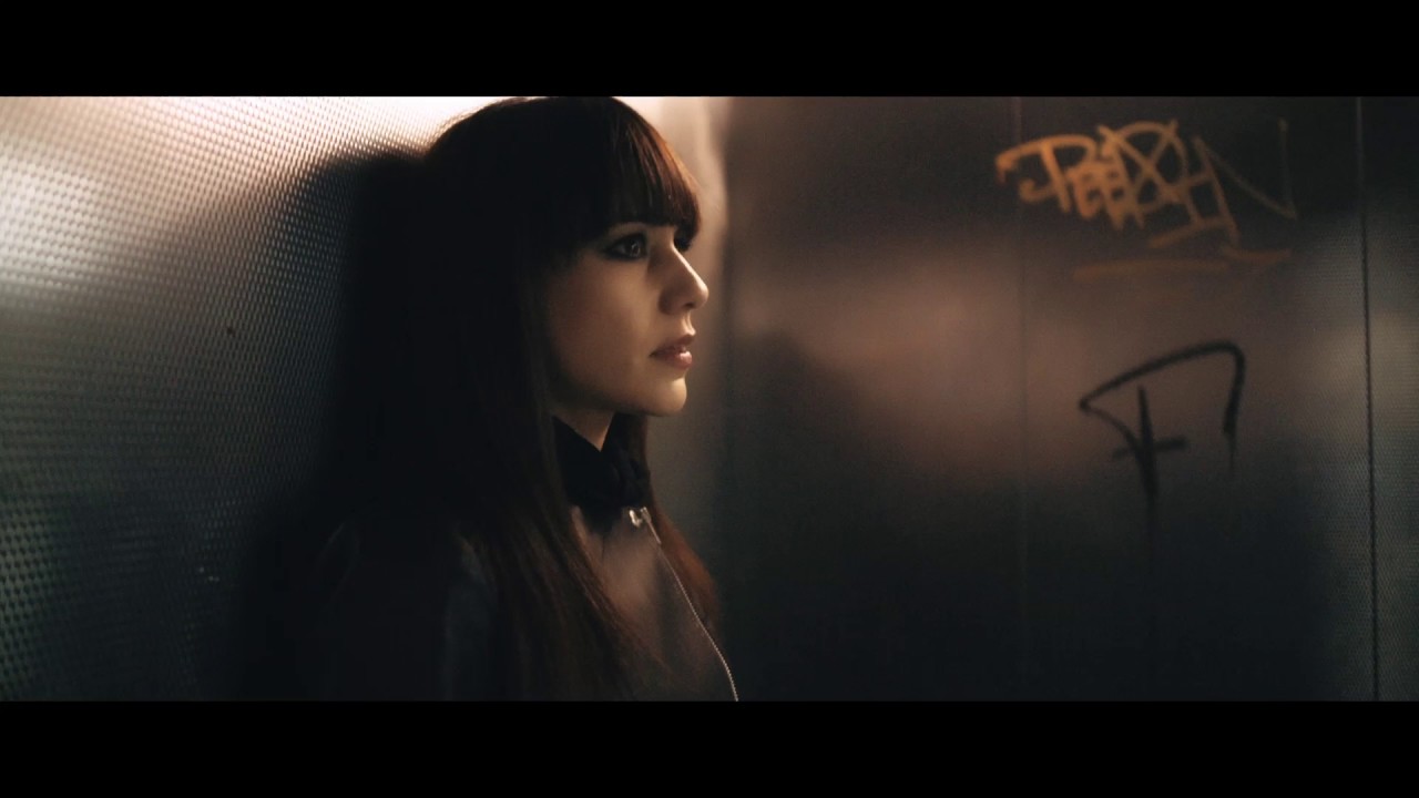 KORA - Carolina auf YouTube ansehen KORA - Carolina auf YouTube ansehen