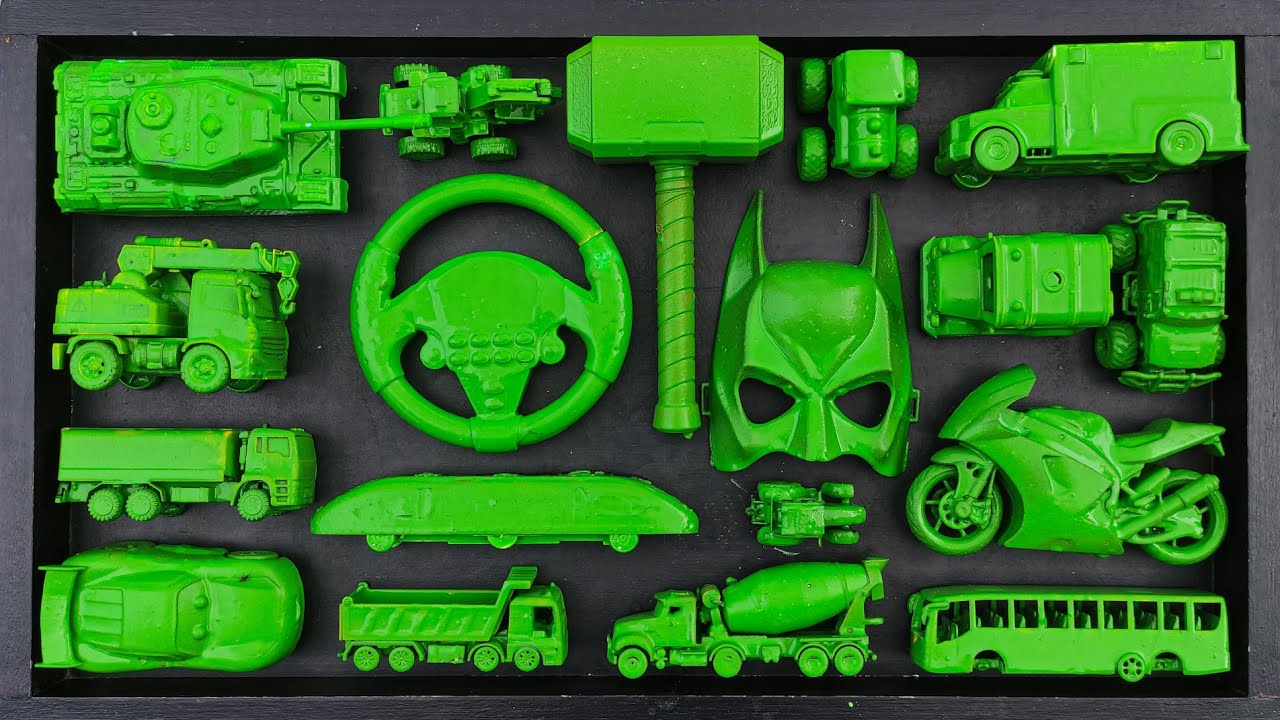 Membersihkan Mainan Mobil Balap, Truck Molen, Kereta Api, Bus Telolet, Tank, Excavator, Tracktor