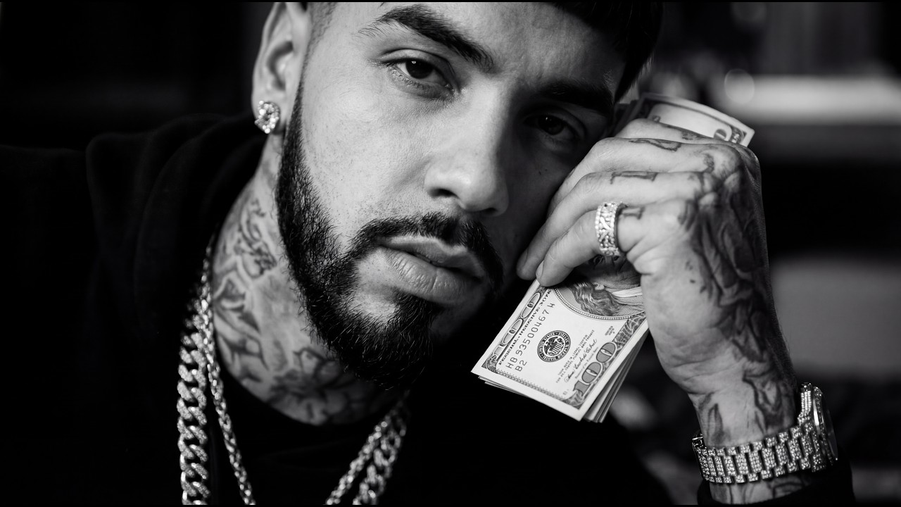 Dj Zapaz - Más Flow Más Cash (Música Oficial) Latin Trap