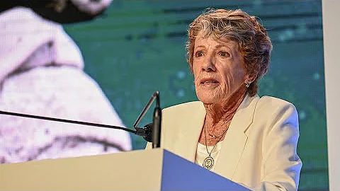 Susie Maxwell Berning: World Golf Hall of Fame Acc...