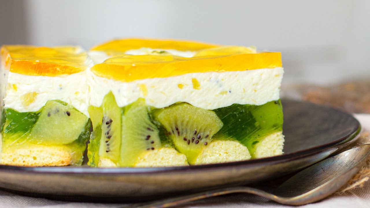 Biszkopty, kiwi i serki danio, przepis bez pieczenia