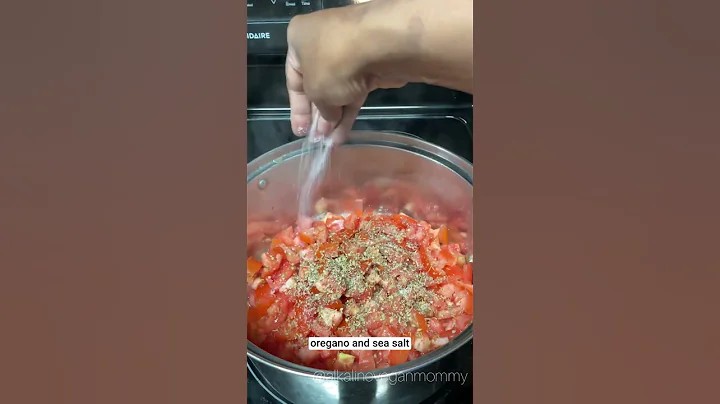 Quick 15 minute Homemade Tomato Sauce using 12 plum tomatoes, thyme, oregano and sea salt.