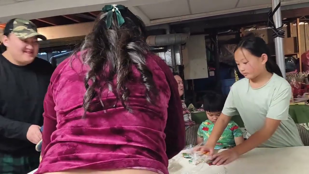 Zoo siab rau txhua yam uas nej hlub2 wb nawb tseg txhiab pua rau nej nawb 