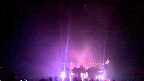 Live Chemical Brothers - Zénith Paris - 14 01 2011 - Intro - Push The Button.mp4