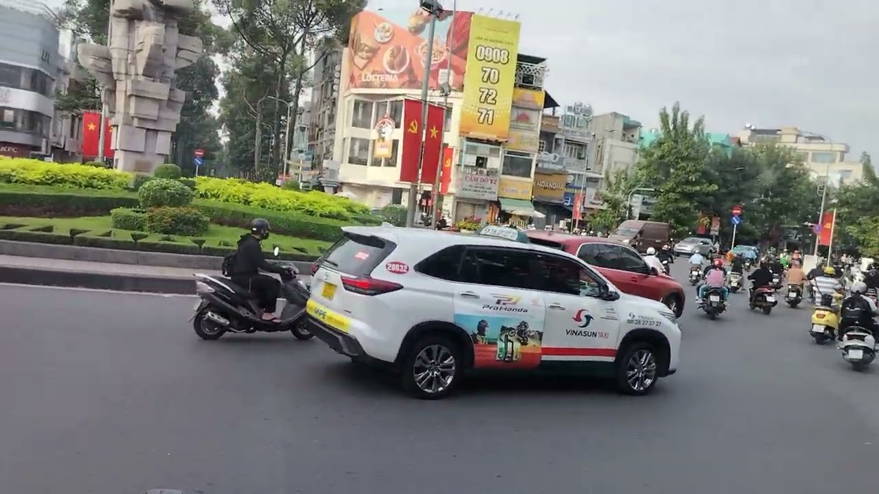 Chuyến xe bus đầu năm