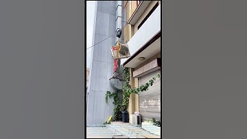 Rope-Climbing Robot Revolution: How This Machine Delivers Goods Up High-Rises