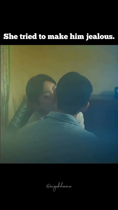 She trying to make him jealous🤣🤣😂 #kdrama #jealousscene #funnyjealousmoments #funny