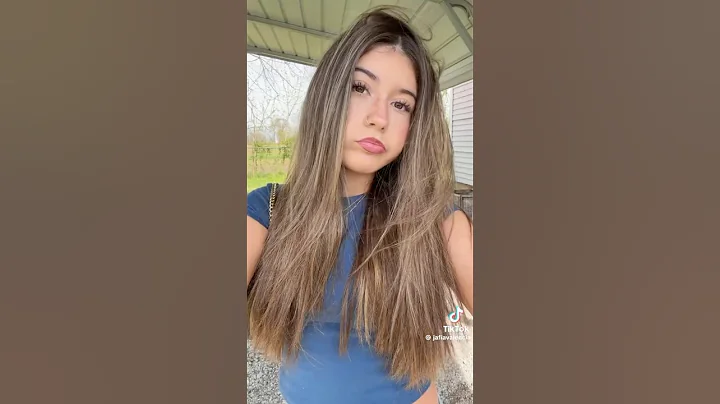 SHES SO PRETTY#tiktokviral #tiktokrepost #repost #blowup #foryou #fyp #viral #lipsync #music #blowup