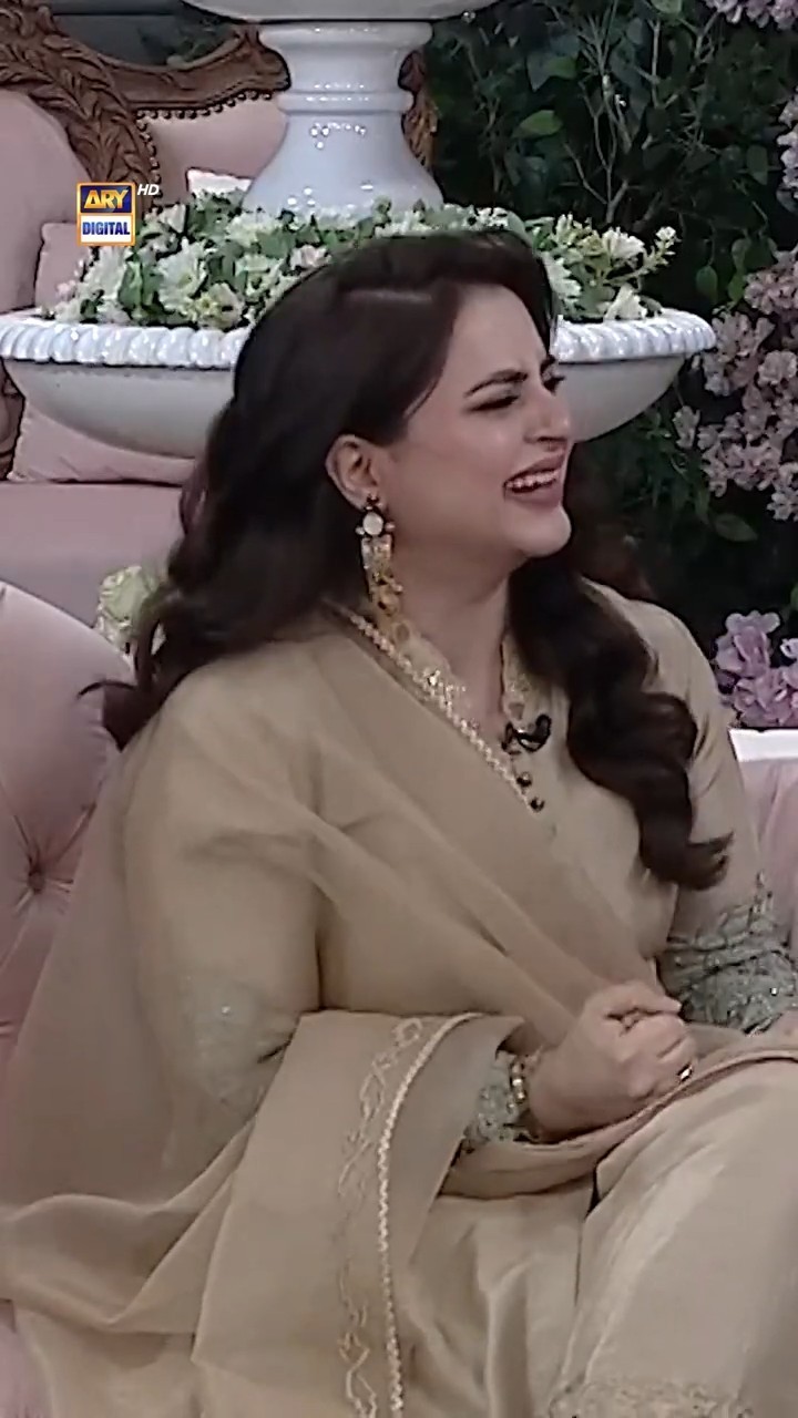 Green color ka Sharara Birthday ke liye ?? #shanesuhoor #fatimaeffendi #nawalsaeed #shorts