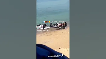 شاهدوا لحظة خروج حراقة رجال ونساء جزائرين 