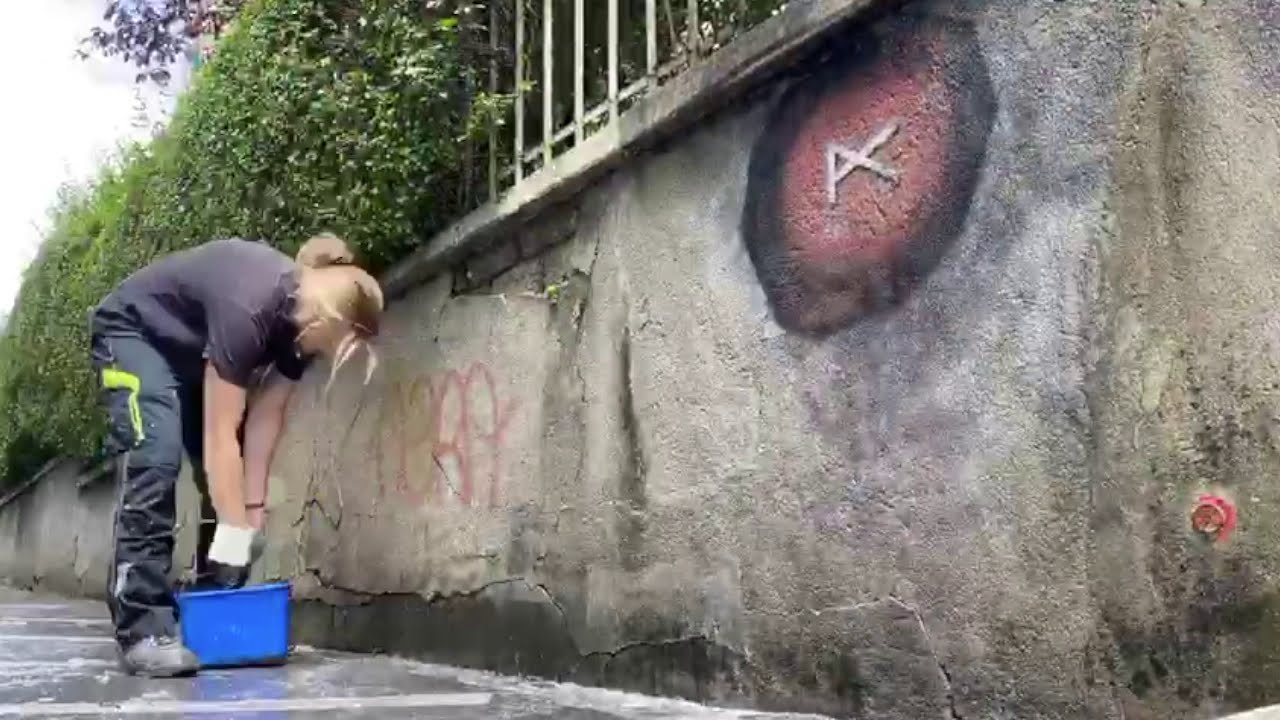 Satisfaction : Nettoyage de tags sur muret accéléré
