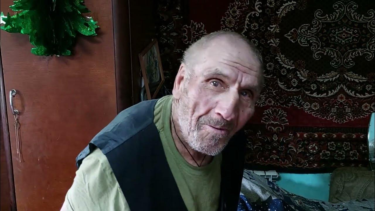 Канал поддержка дедушки матвея на ютубе. Ютуб дедушки. Про деда матвея свежее видео. Старые дедушкины шапки. Мадеда.